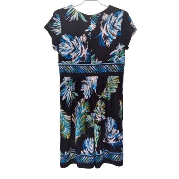 Dressbarn Stretchy Colorful Leaf Print Mock Wrap Bust Midi Dress - Picture 3 of 7